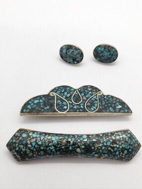 Vintage 1940s Indian Turquoise Chip Inlay Jewelry Set - 2 Brooches & Earrings